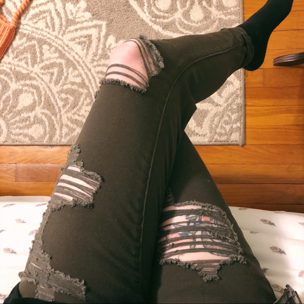 Army Green Destroyed Jeggings